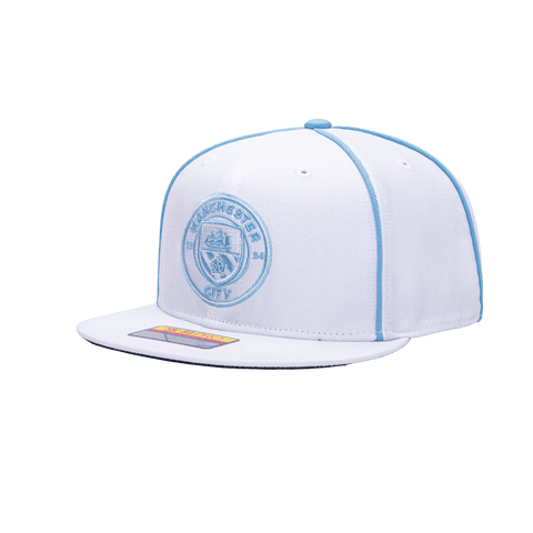 Side view of the Manchester City Cali Day Snapback with high crown, flat peak, and snapback closure, in white/blue.